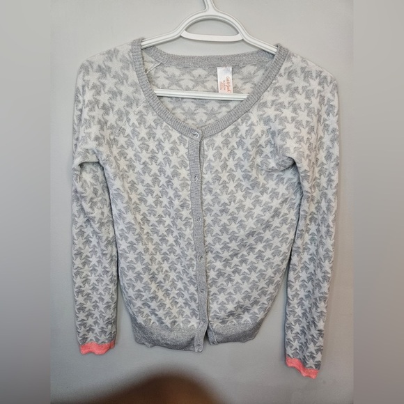 Cat & Jack Girl Sweater
M 14/16
In great condition
Measurements in pictures - Picture 3 of 11